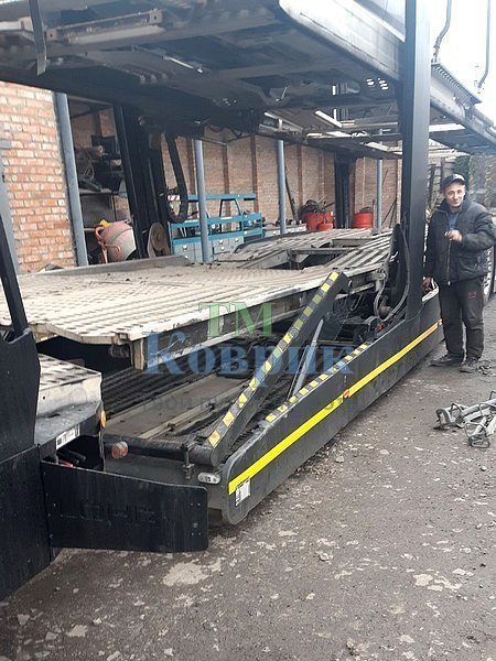 Стрічка протиковзка на сходи (Попереджувальна) — фото 7