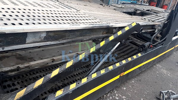 Стрічка протиковзка на сходи (Попереджувальна) — фото 6