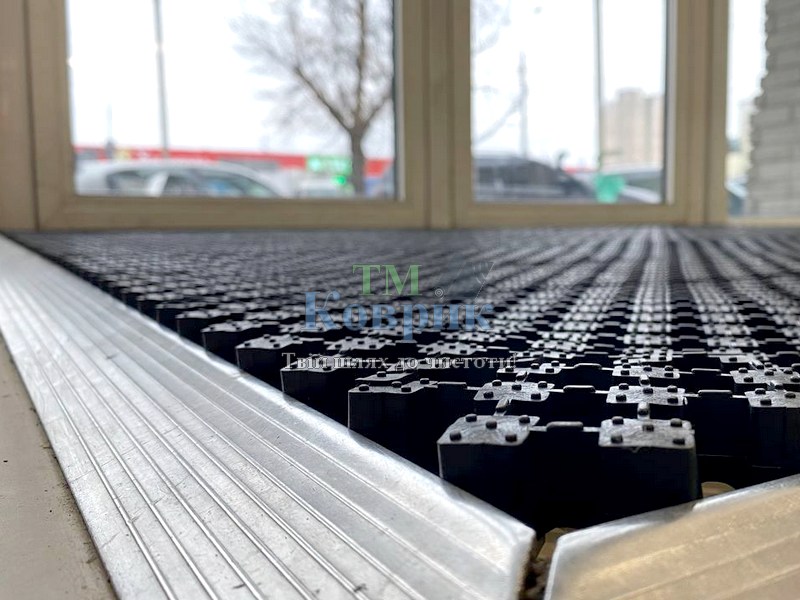Килимок гумовий придверний "LuxStep" (ПВХ Килимок) 25 мм 1 кв.м — фото 9